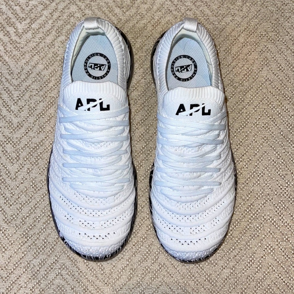 APL Brand New TECHLOOM WAVE sneakers Size 7.5